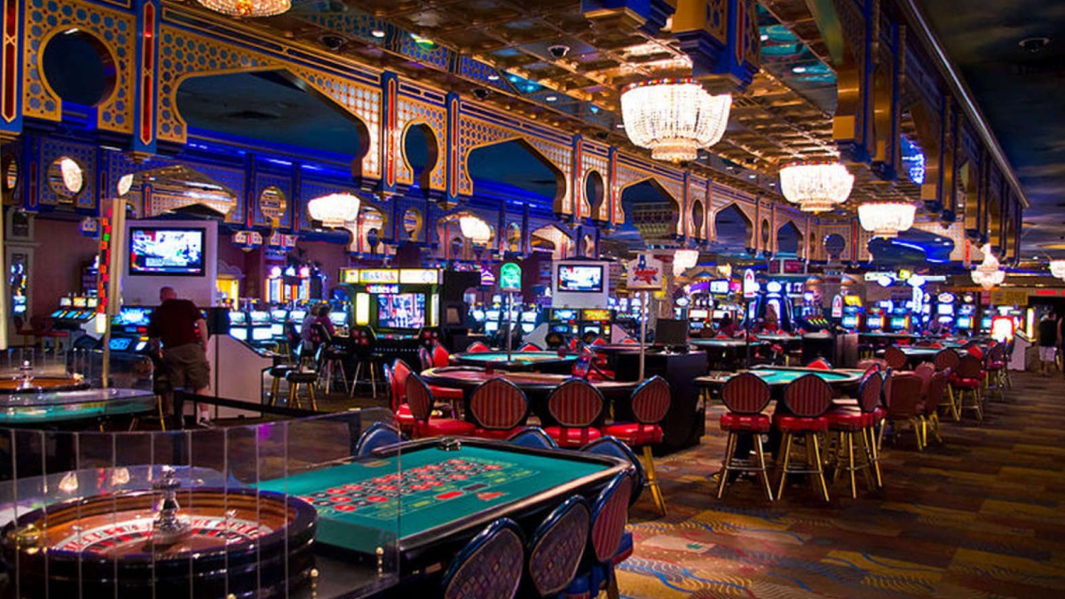 casino games at casino
