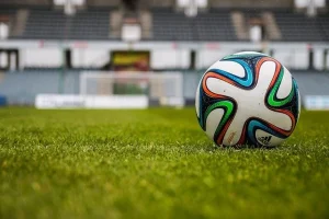 What Beginners Should Know Before Starting Football Betting Online